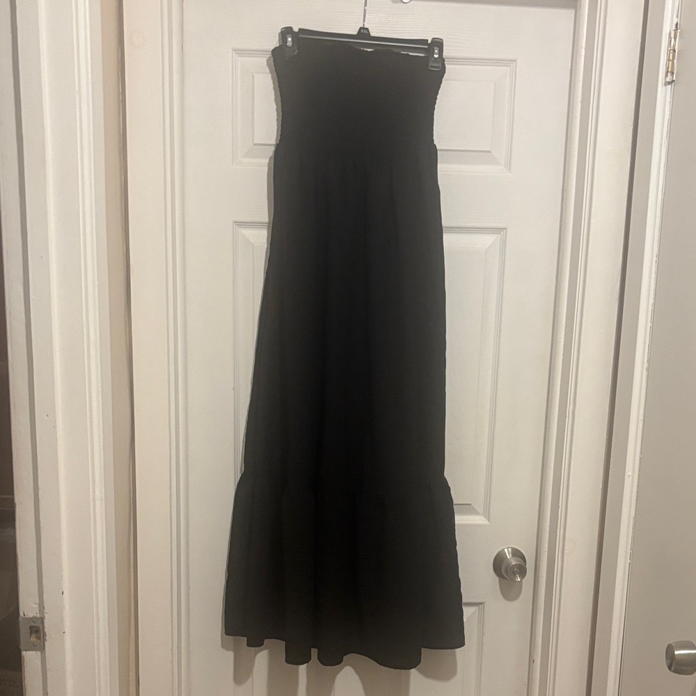 Chic Black Midi Dress